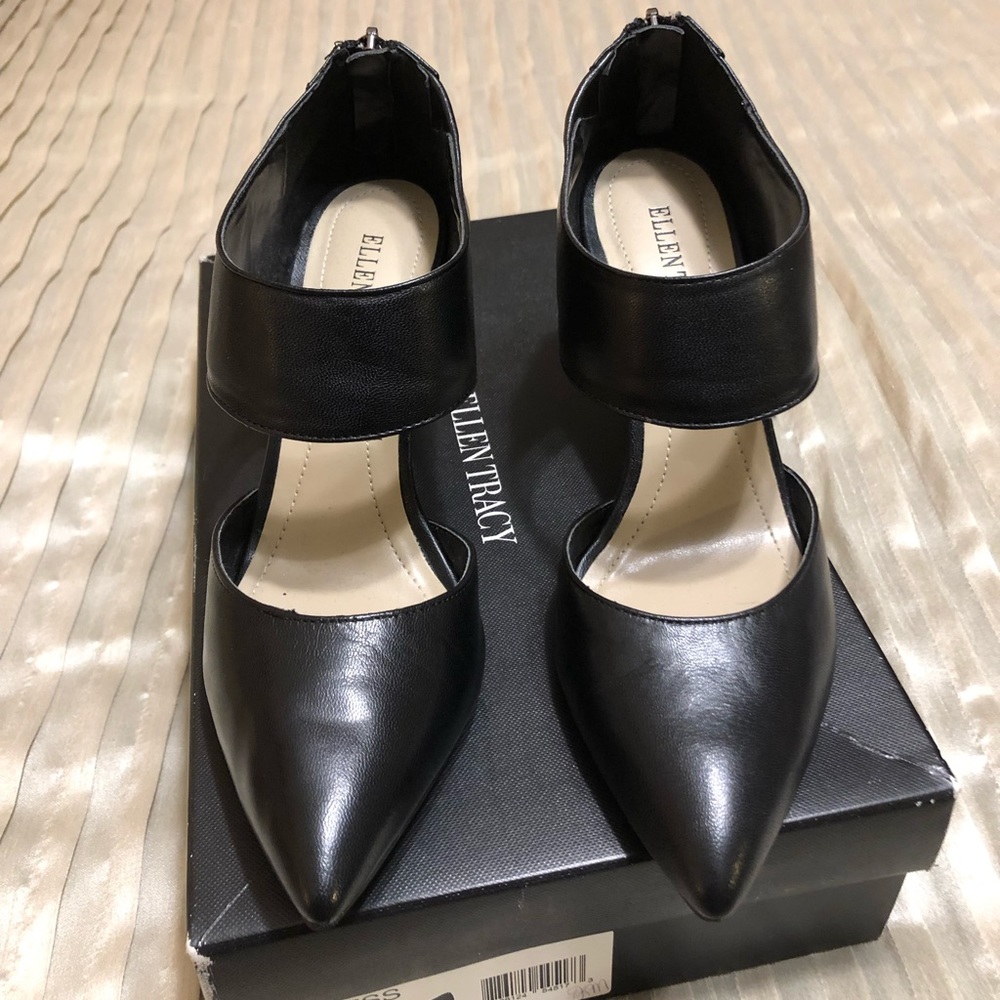 Ellen Tracy high heel pumps